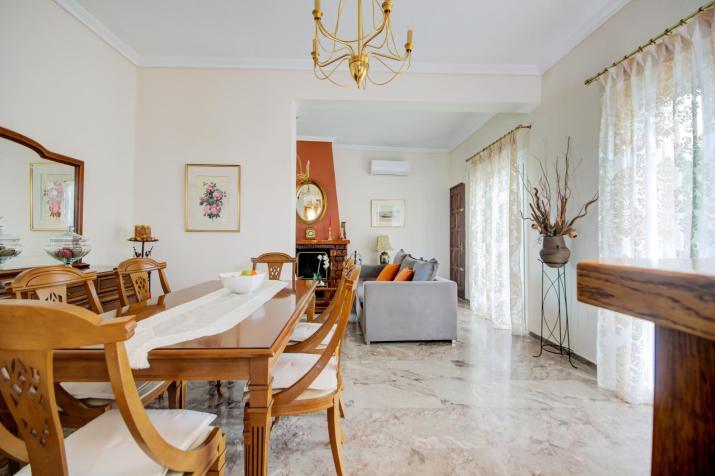 Semiramis Apartment