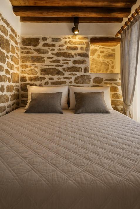 Apollon Traditional House