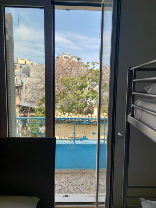 SHARED ROOMS LEPENIOTU NEAR ACROPOLIS &MONASTIRAKi