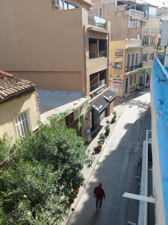 SHARED ROOMS LEPENIOTU NEAR ACROPOLIS &MONASTIRAKi