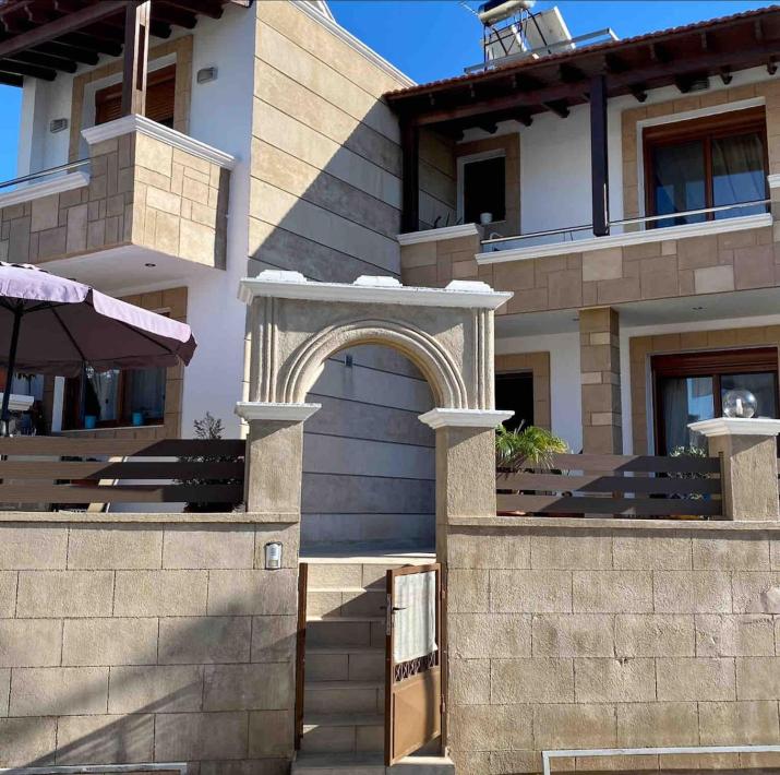 Villa Moné