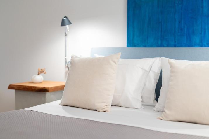 Kaminia Views Escape