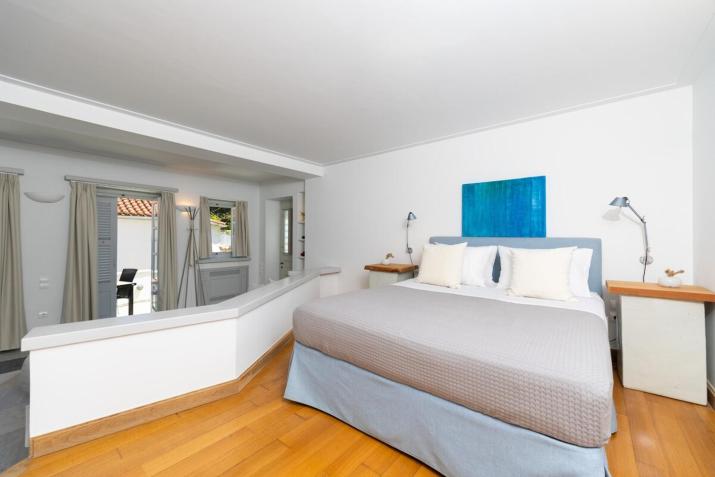 Kaminia Views Escape