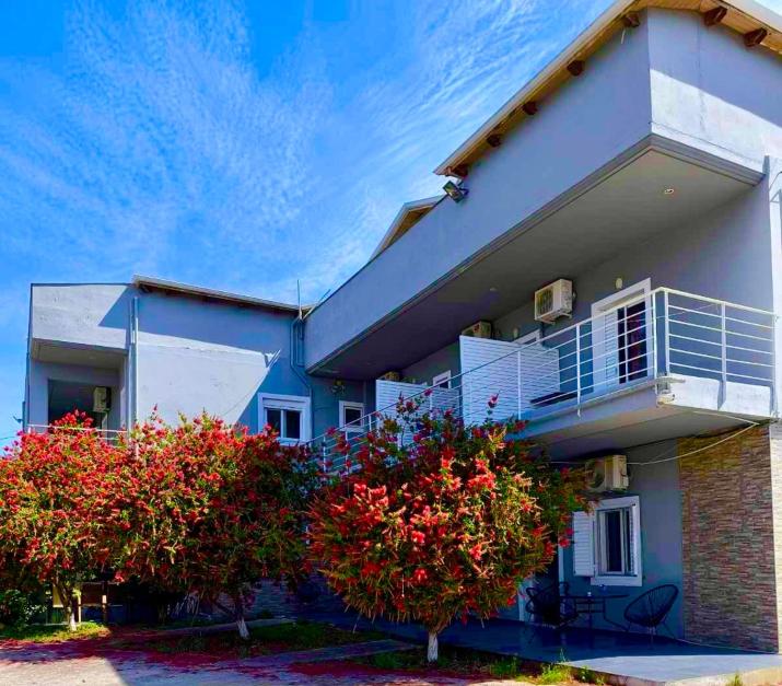 Villa Green Apartments