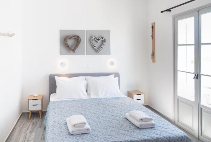 Navi B1 Brand New 2b/d studio in Naousa