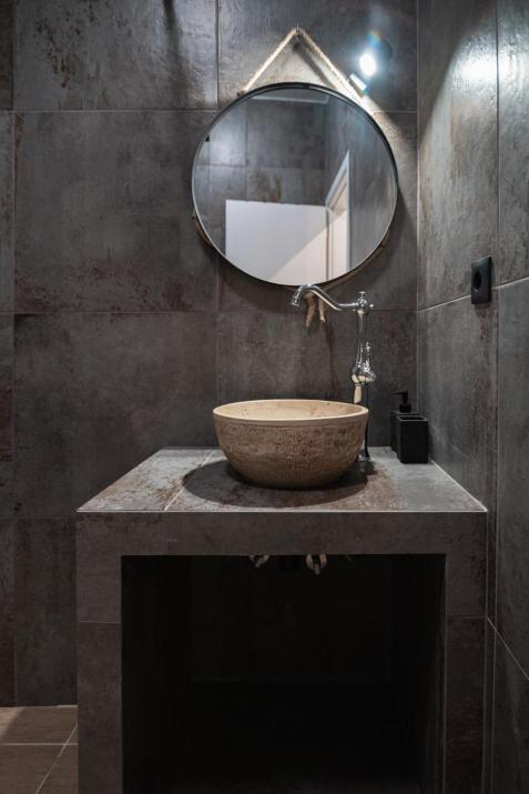 Domaris Luxury Suite