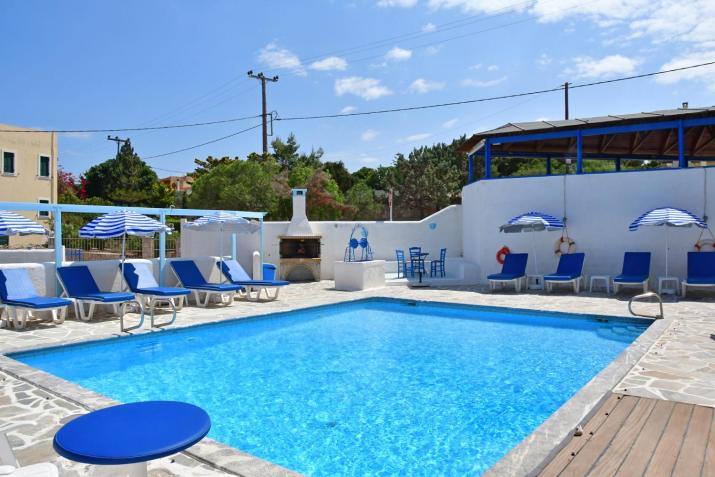 Blue Dolphin Studios and Apartment