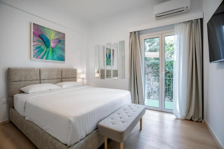 Acropolis Museum Apartment by A&A Residencies