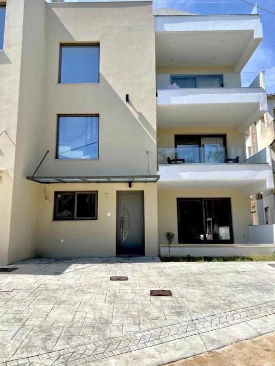 Myraẽ Living