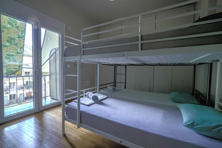 Economy shared apartment in central Athens