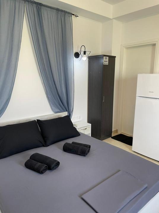 SUMMER ESCAPE studios