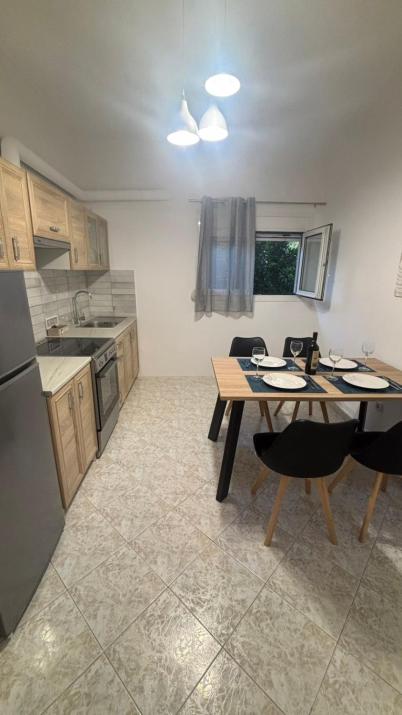 Lemon Suites 2