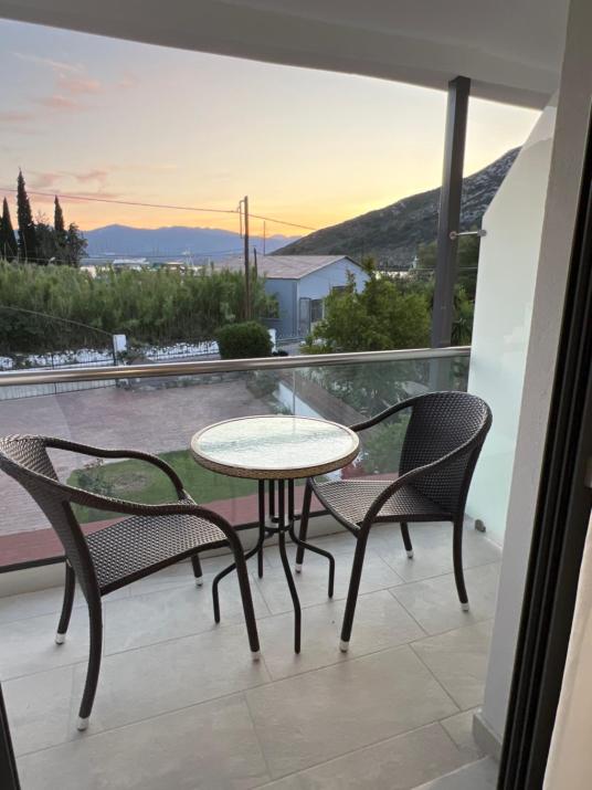 Andriotis Rooms & Houses