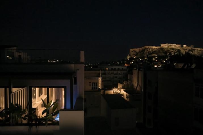 Nur Edge Aparthotel - Acropolis Skyline