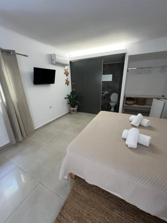 Pacifae Hotel