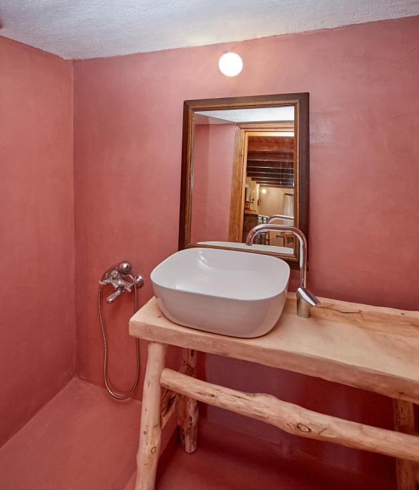 Agrotospito, a cottage to bring you back to nature