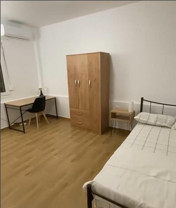 studio room with private bathroom-floor 2