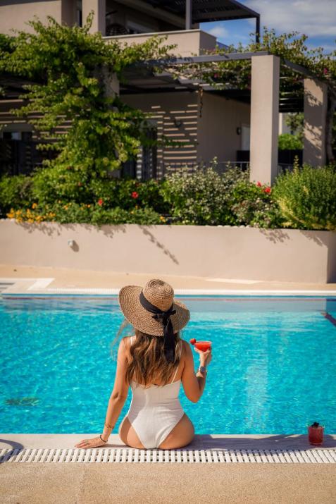 Blue Jasmine Hotel