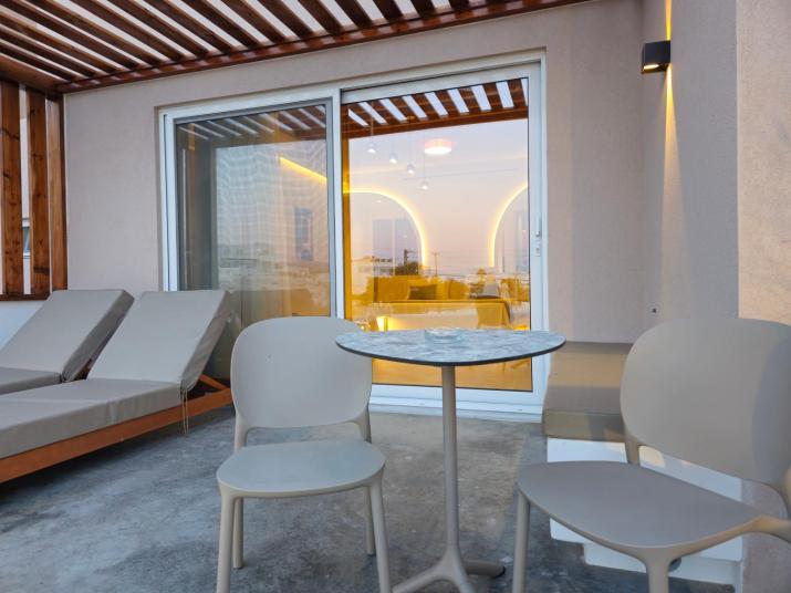 Moonlight Apartments & Suites
