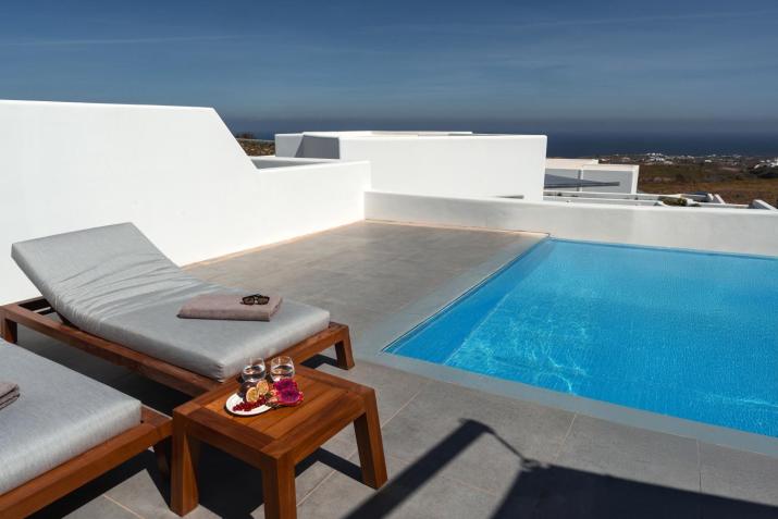 Oikos Santorini Living Concept