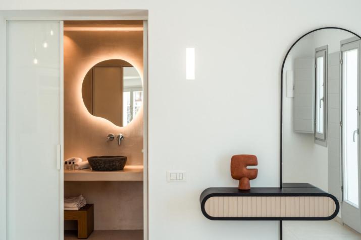 Oikos Santorini Living Concept