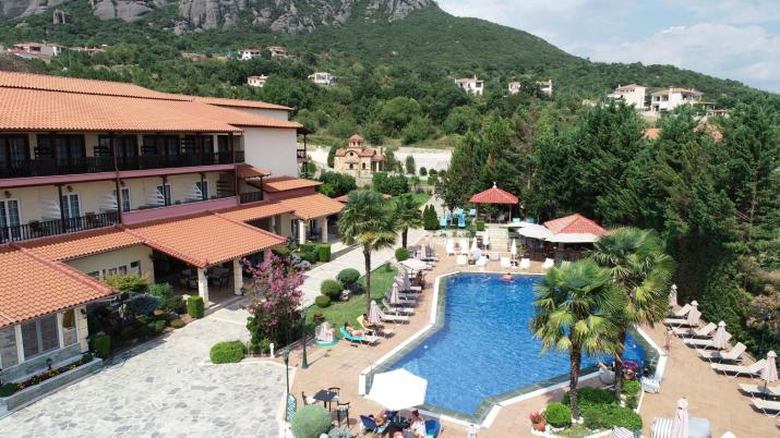 Famissi Suites