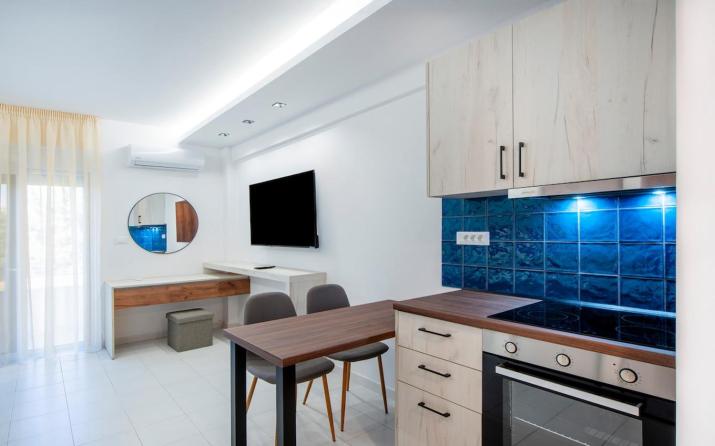 Dorothea Apartments #2 with garden view