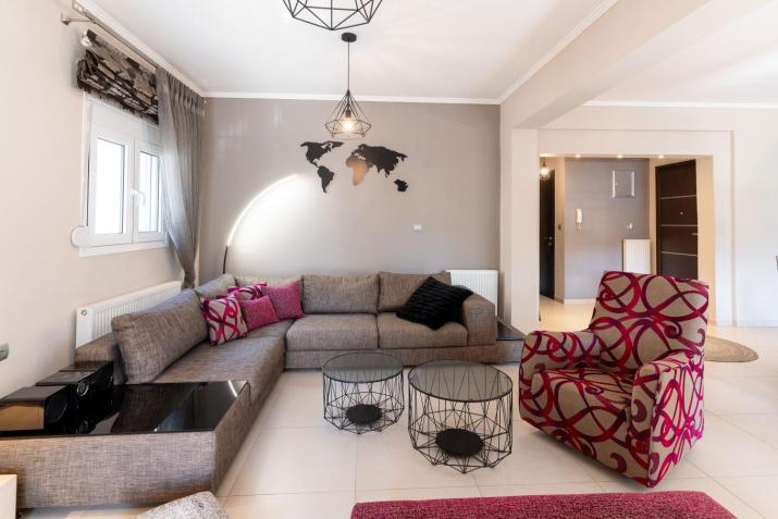 Mary's Modern and Elegant apartment