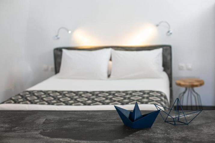 Luxury Santorini Villa Villa Elysian Dyo Private Hot Tub Air Conditioning