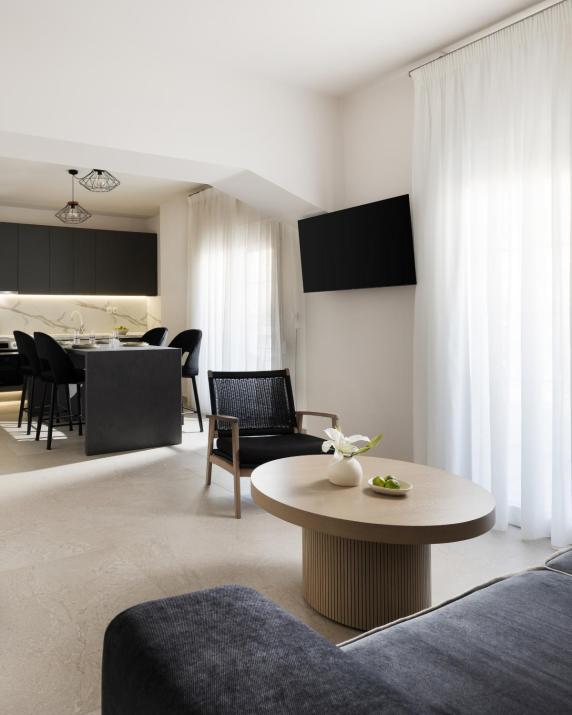 Meteoron Suites