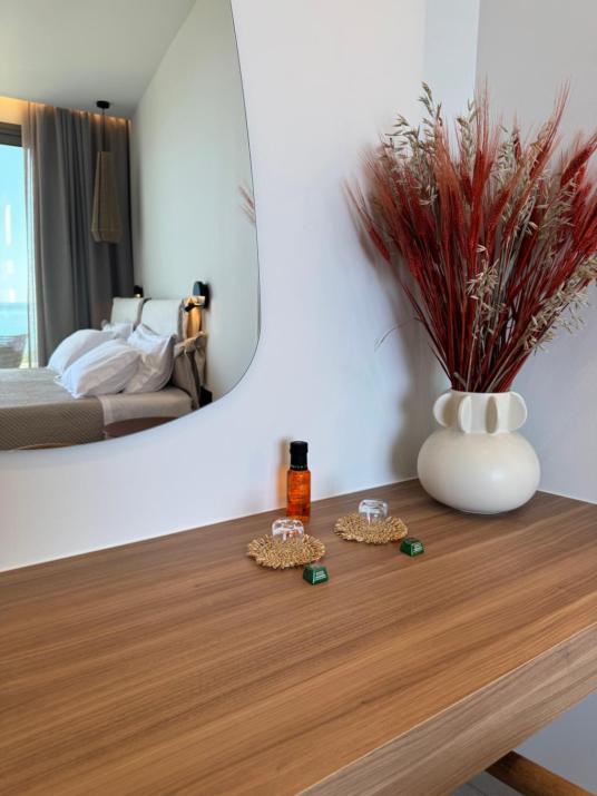 The Little Crab Suites