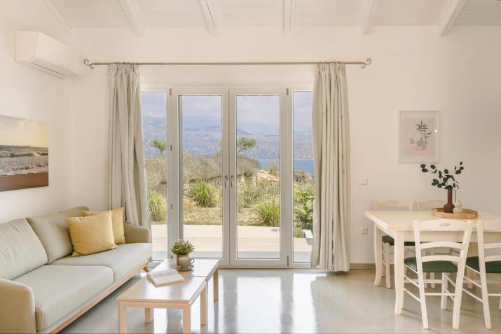 Apollonides Seafront Villa 2 Melete