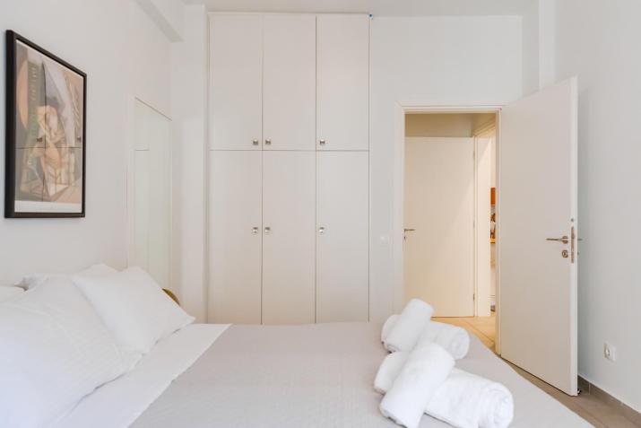 SYNTAGMA VOULIS STREET MODERN APARTMENT