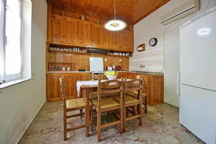 Xirouchakis Eva Charmy house