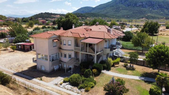 Meteora's Secret Garden House#1