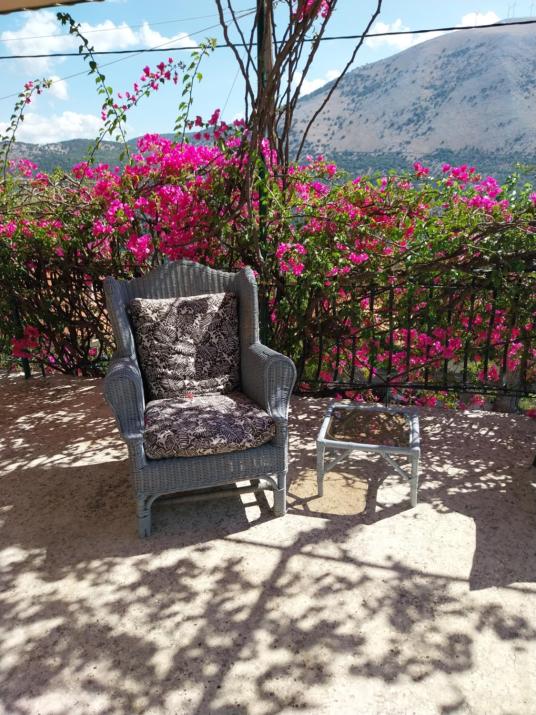 Konstantinas House, a touch of nature & sea