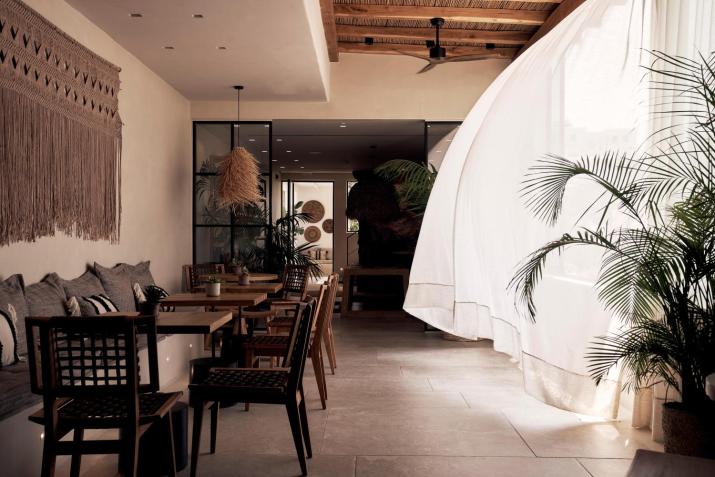 Amyth of Mykonos Agios Stefanos