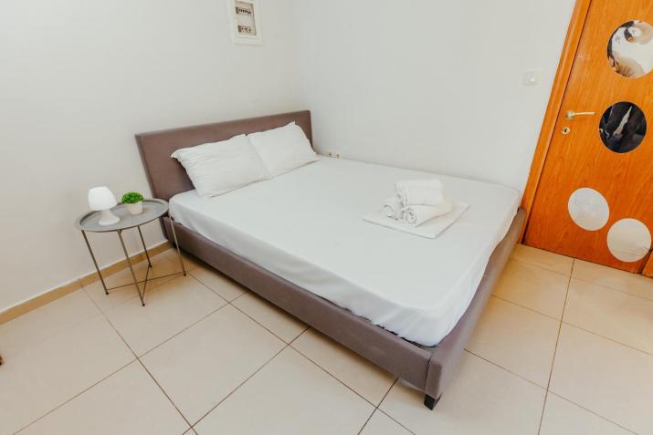 Urban Chic Apartment Downtown