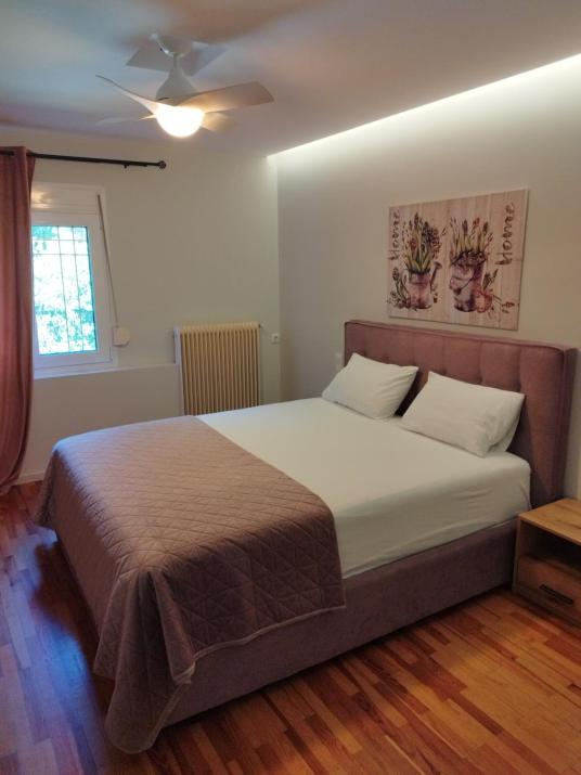 Kastraki House with a view