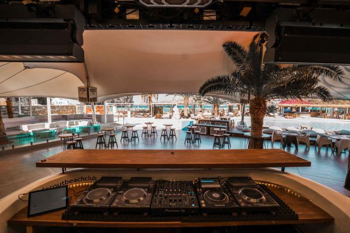 FarOut BeachClub - Rooms & Camping