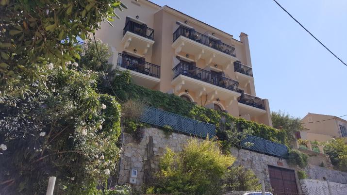 Linardos Apartments