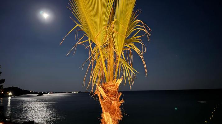 Infinity Beach House by KLV