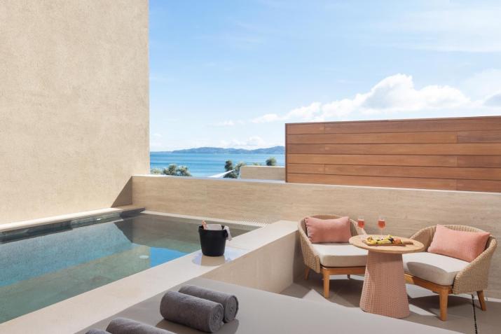 Avali, Mar-Bella Collection