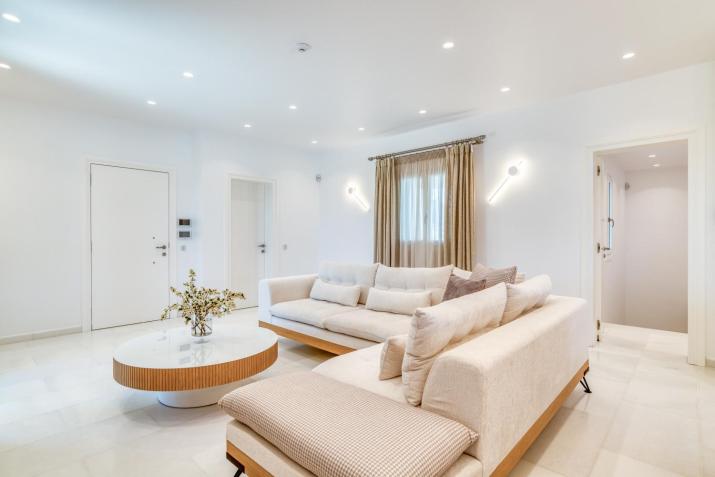 Villa Raphael - Luxury and Serenity in Paros