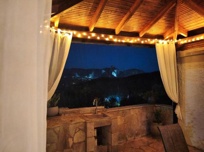 Meteora Panorama Garden Villa