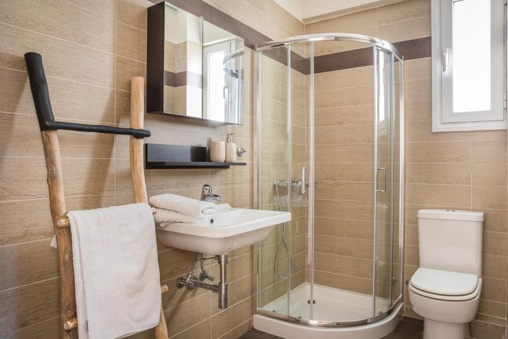 Meliti Waterfront Suites