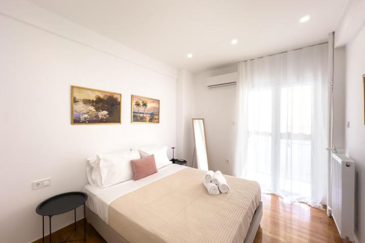 Eclectic Moonstone apartment in Athens