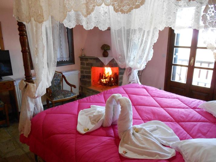 Diogenis Hotel
