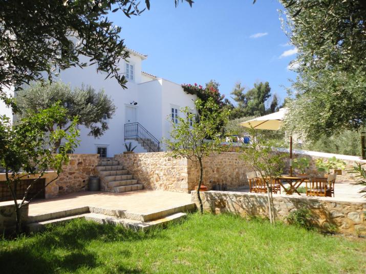House Aquata