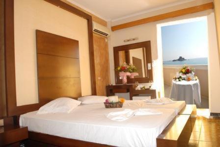 Sacallis Inn Beach Hotel